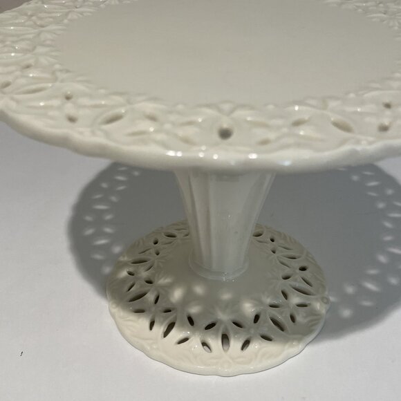 I. Godinger & Co. Small Pedestal Cake Stand Cream Lace Lattice 8X5" Cottagecore - Picture 3 of 7